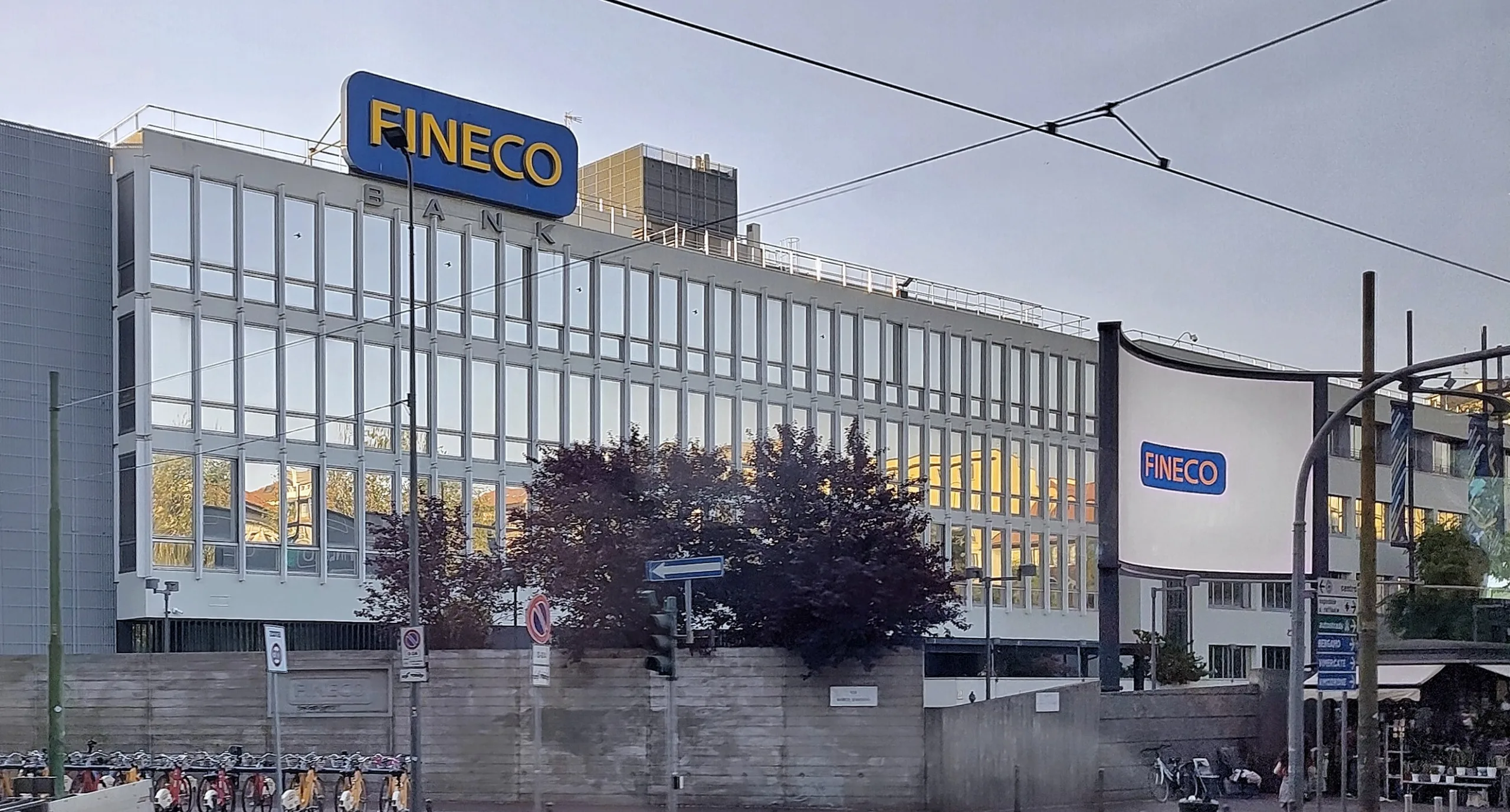 Fineco presenta risultati trimestrali positivi e aggiorna le previsioni per l’anno