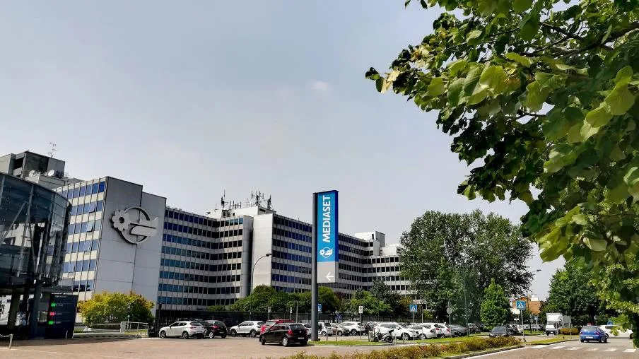 Mfe, ProSiebenSat riduce le previsioni: primi ostacoli dopo la fusione