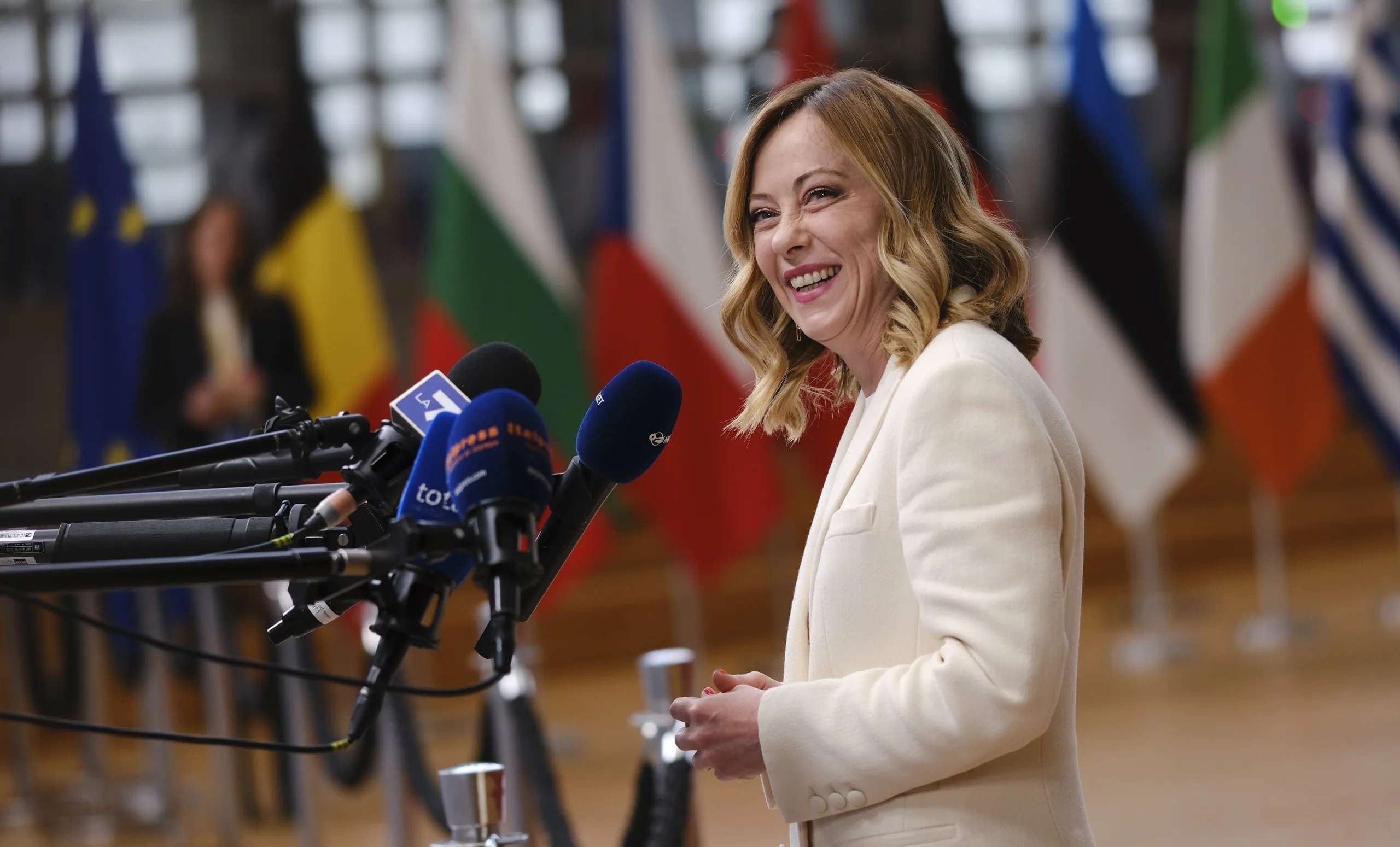 Italia-Francia, la sfida dei rating: chi prevale?