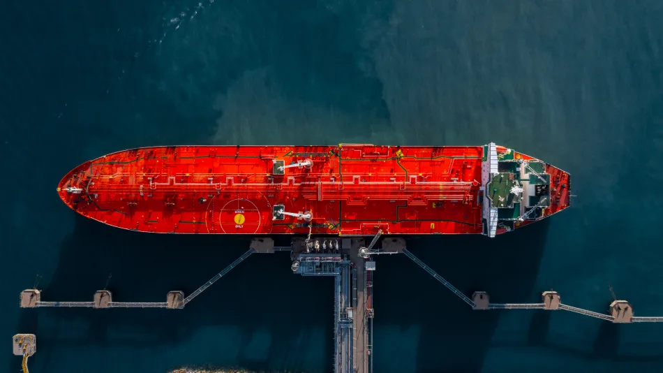 Petrolio: Forte Aumento dei Prezzi con l’Introduzione delle Nuove Sanzioni alla Russia