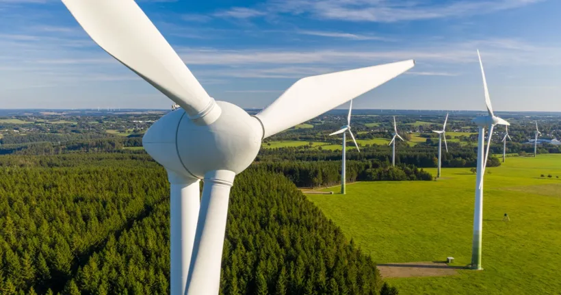 Azioni Eni stabili nonostante l'inaugurazione del nuovo parco eolico Plenitude in Calabria