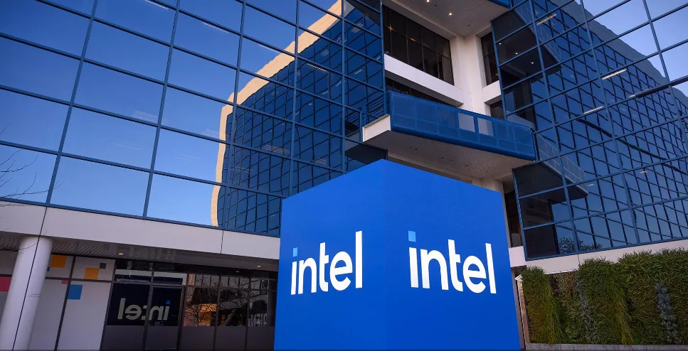 Perché Trump punta su Intel, la risposta made in USA a TSMC