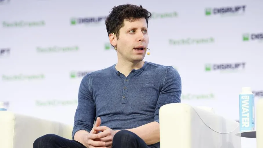 Sam Altman: “Possibile una bolla sull’IA”, ma apre alla possibile vendita di Chrome