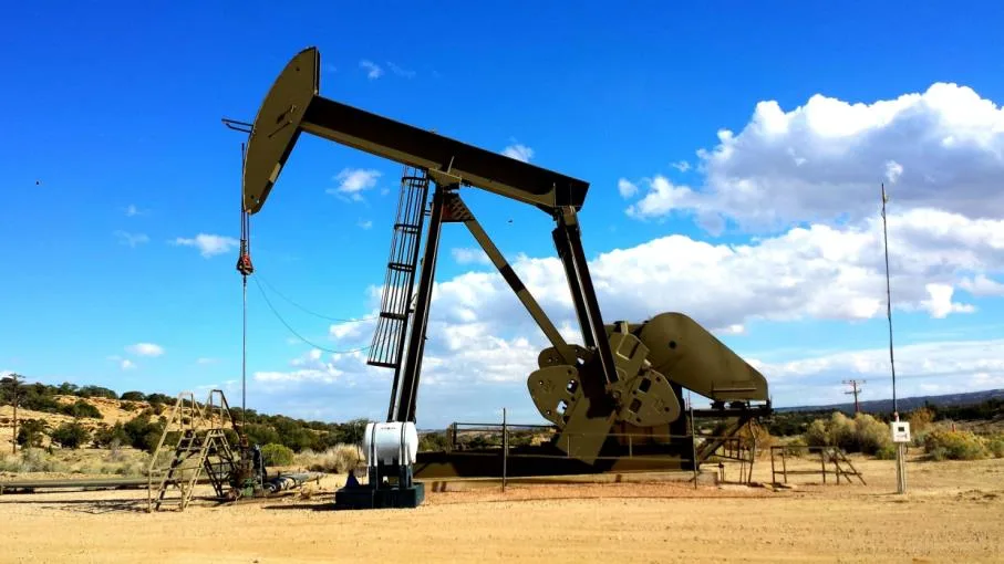 Petrolio: Motivi per cui i prezzi potrebbero calare fino a 60 dollari